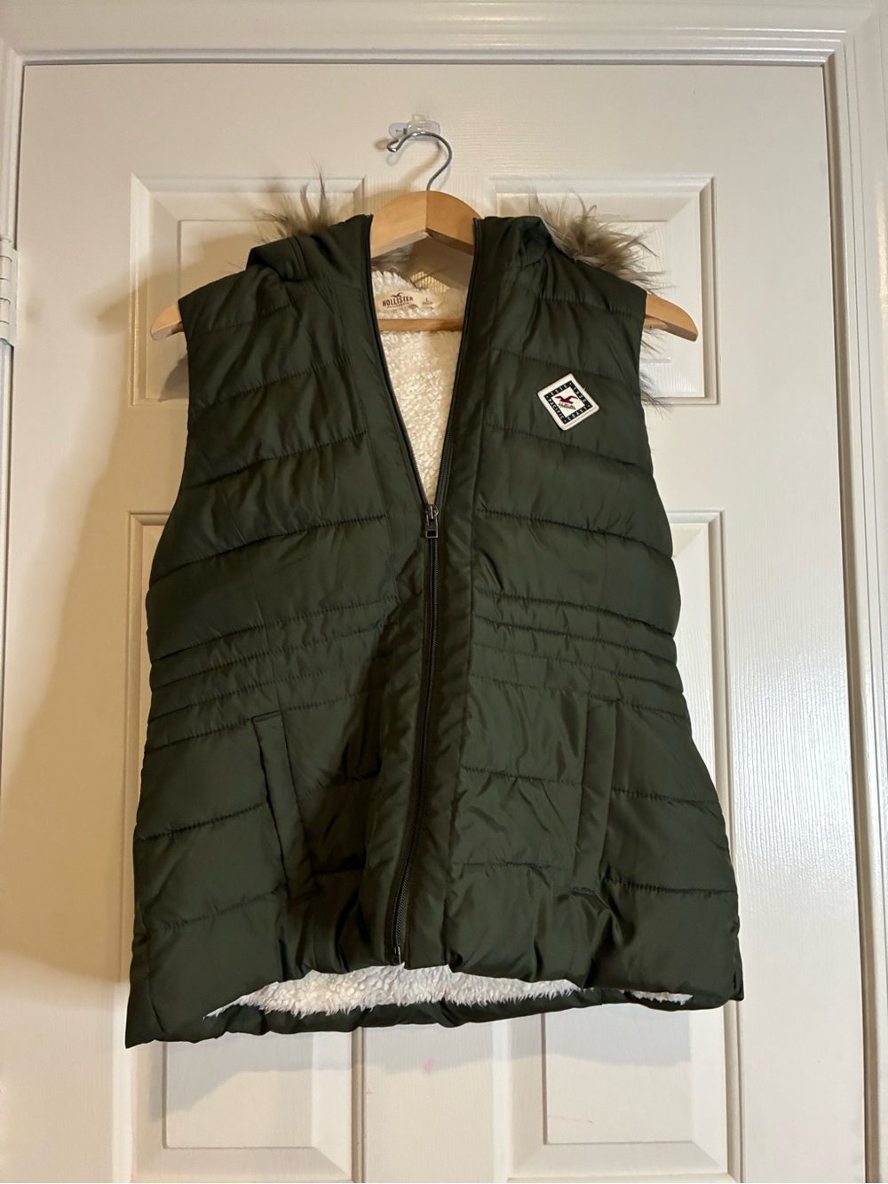 Hollister Olive Green Quilted Hooded Sherpa Vest